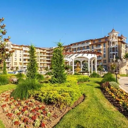 Royal Sun Complex Apartment *